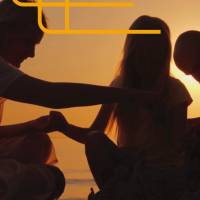 Ter um amigo é ter um tesouro, que não se mede em ouro, mas sim em amor, companheirismo e lealdade.