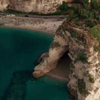 Deixe suas preocupações de lado e mergulhe no conforto do descanso e da tranquilidade.