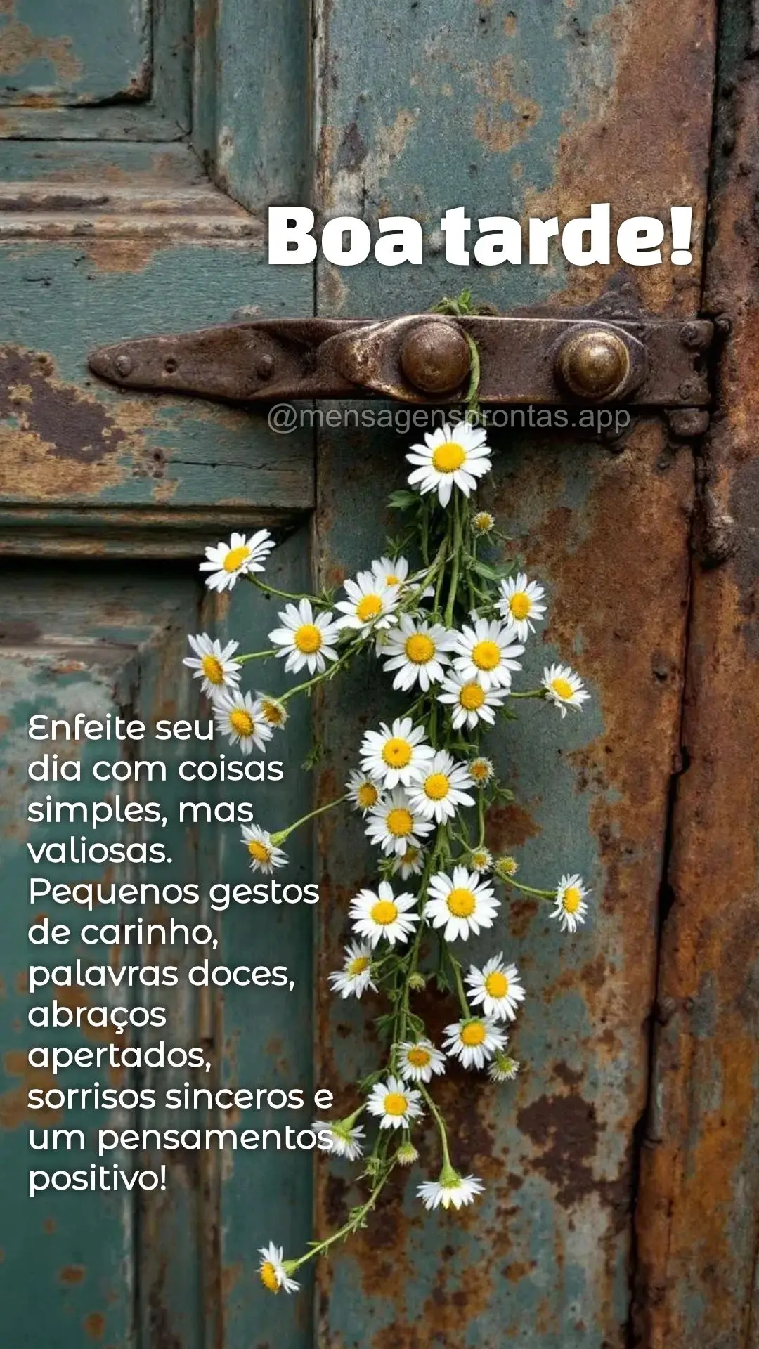 Enfeite seu 
dia com coisas simples, mas valiosas. Pequenos gestos de carinho, palavras doces, abraços apertados, sorrisos sinceros e um pensamentos po...