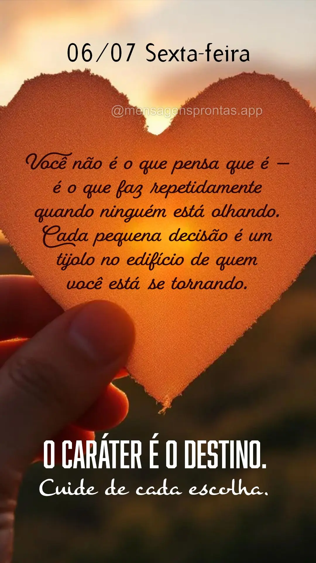 Você não é o que pensa que é — é o que faz repetidamente quando ninguém está olhando. Cada pequena decisão é um tijolo no edifício de quem vo...